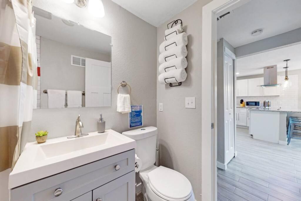 Remodeled 66th 3 King Beds In *